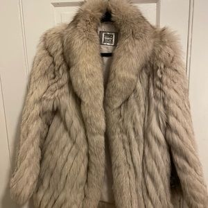 Women’s Saga Furs Jacket Size Large